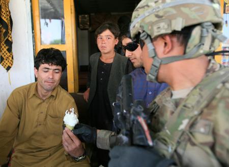 Soldiers and common men alike like ice cream. Ice Cream 2
